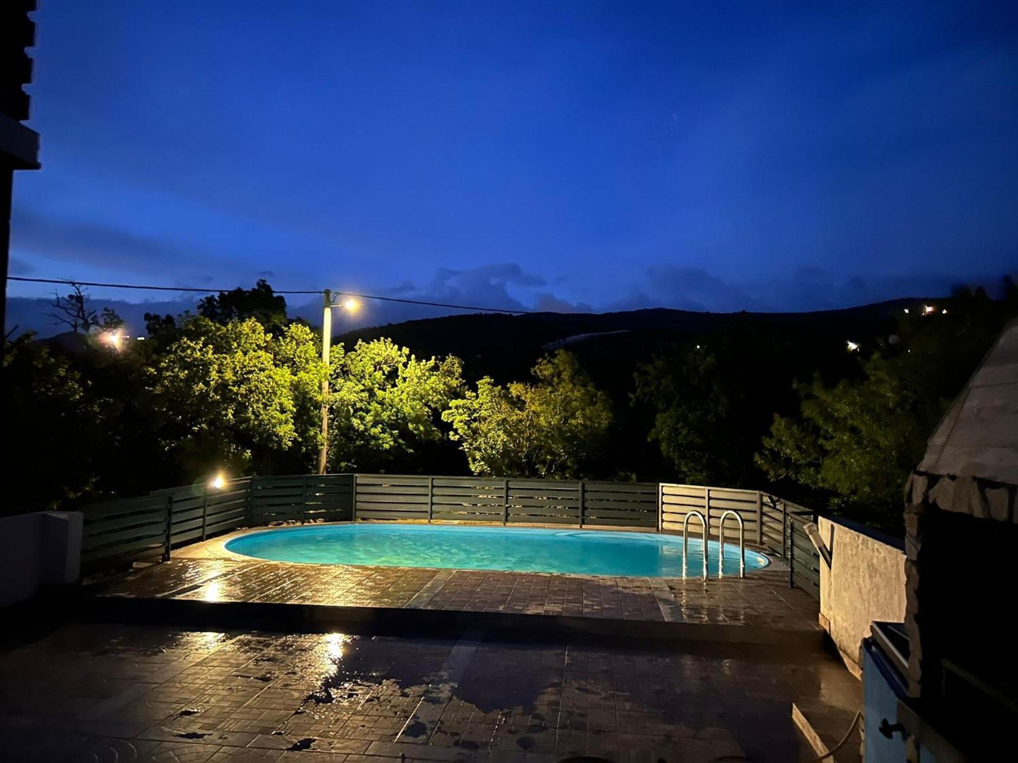 Studio Apartments Mt ชัมรีกา ภายนอก รูปภาพ