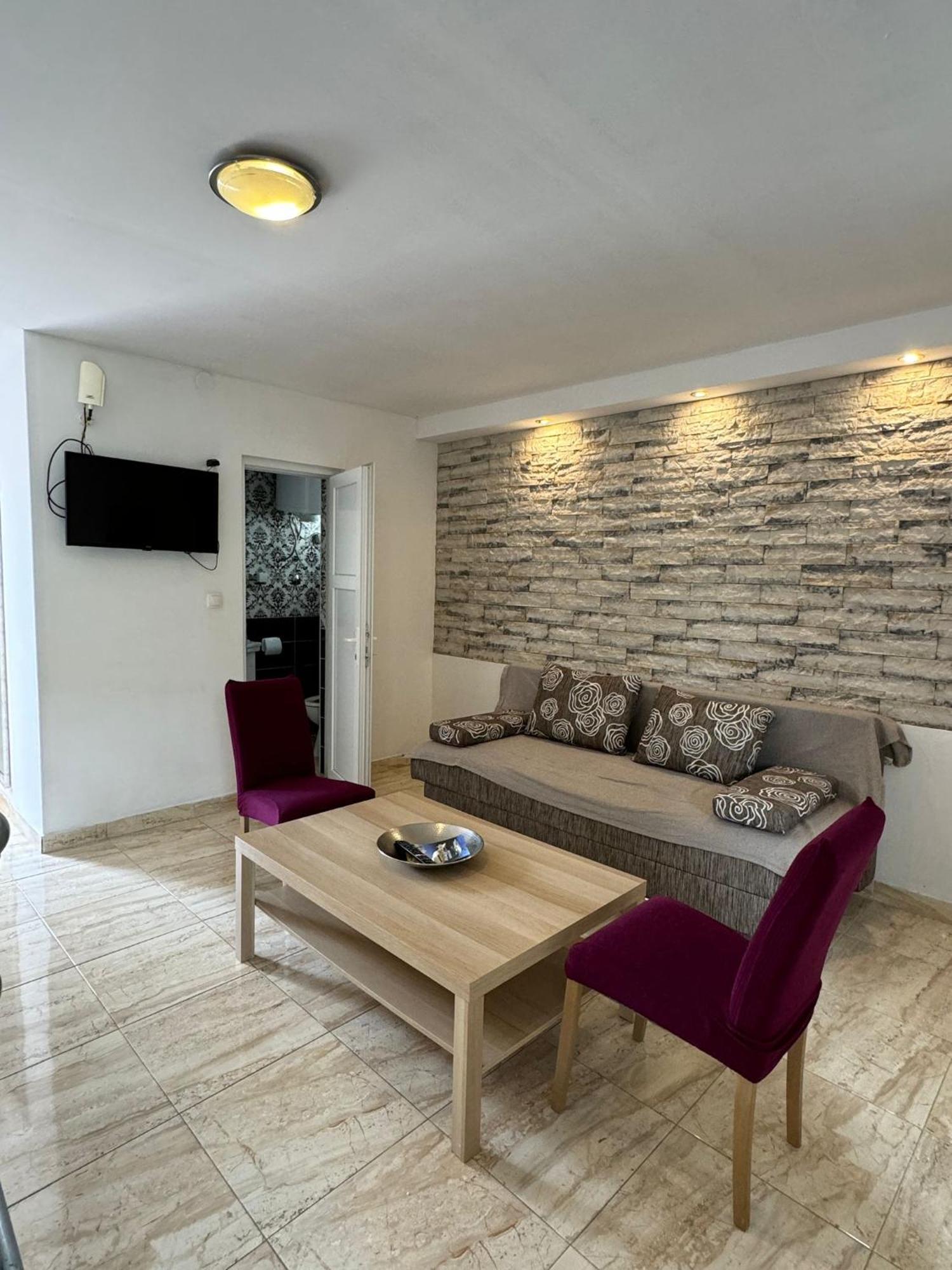 Studio Apartments Mt ชัมรีกา ภายนอก รูปภาพ
