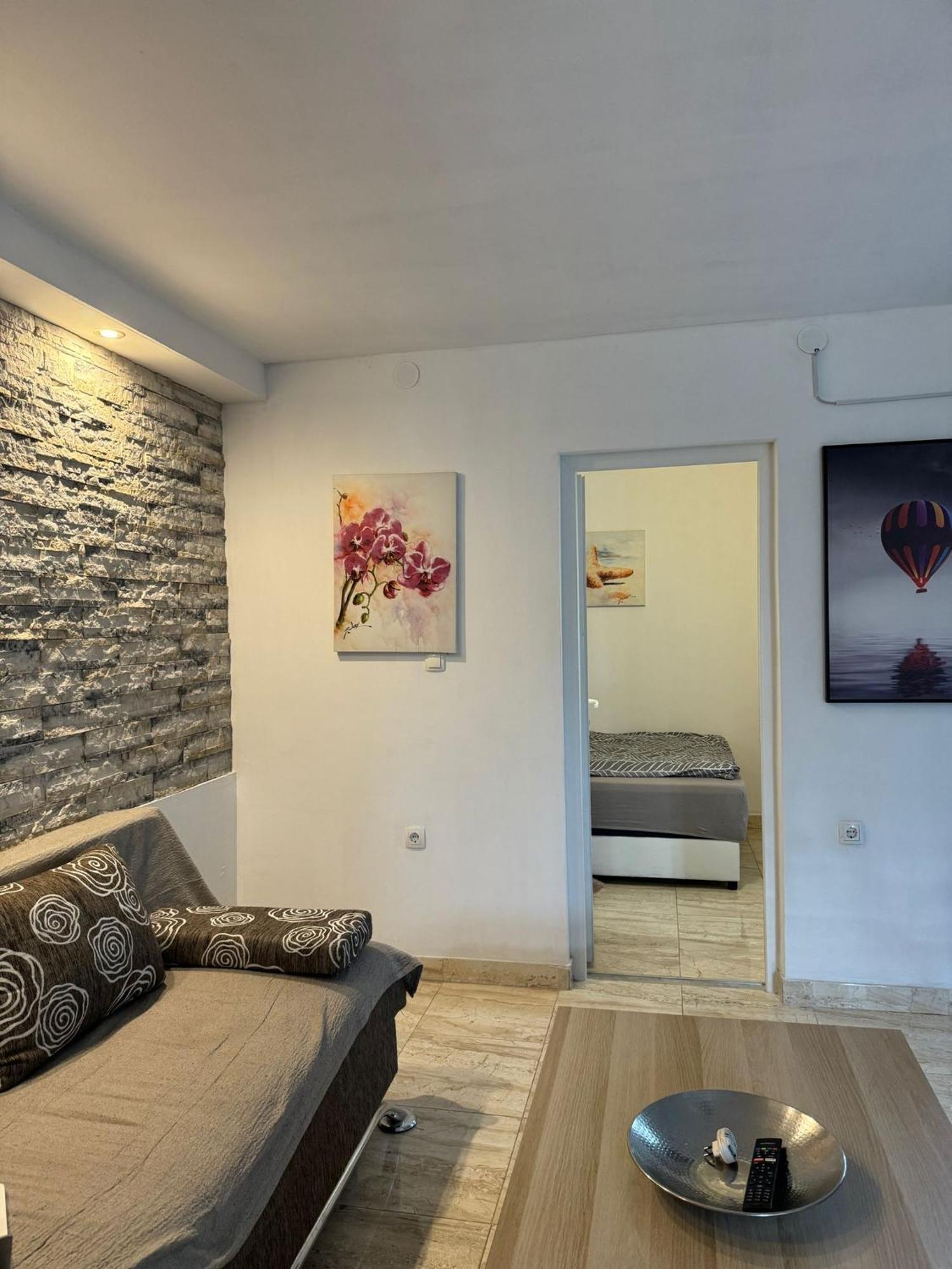 Studio Apartments Mt ชัมรีกา ภายนอก รูปภาพ