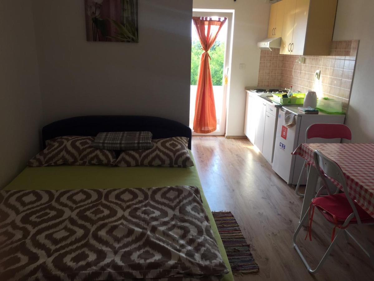 Studio Apartments Mt ชัมรีกา ภายนอก รูปภาพ